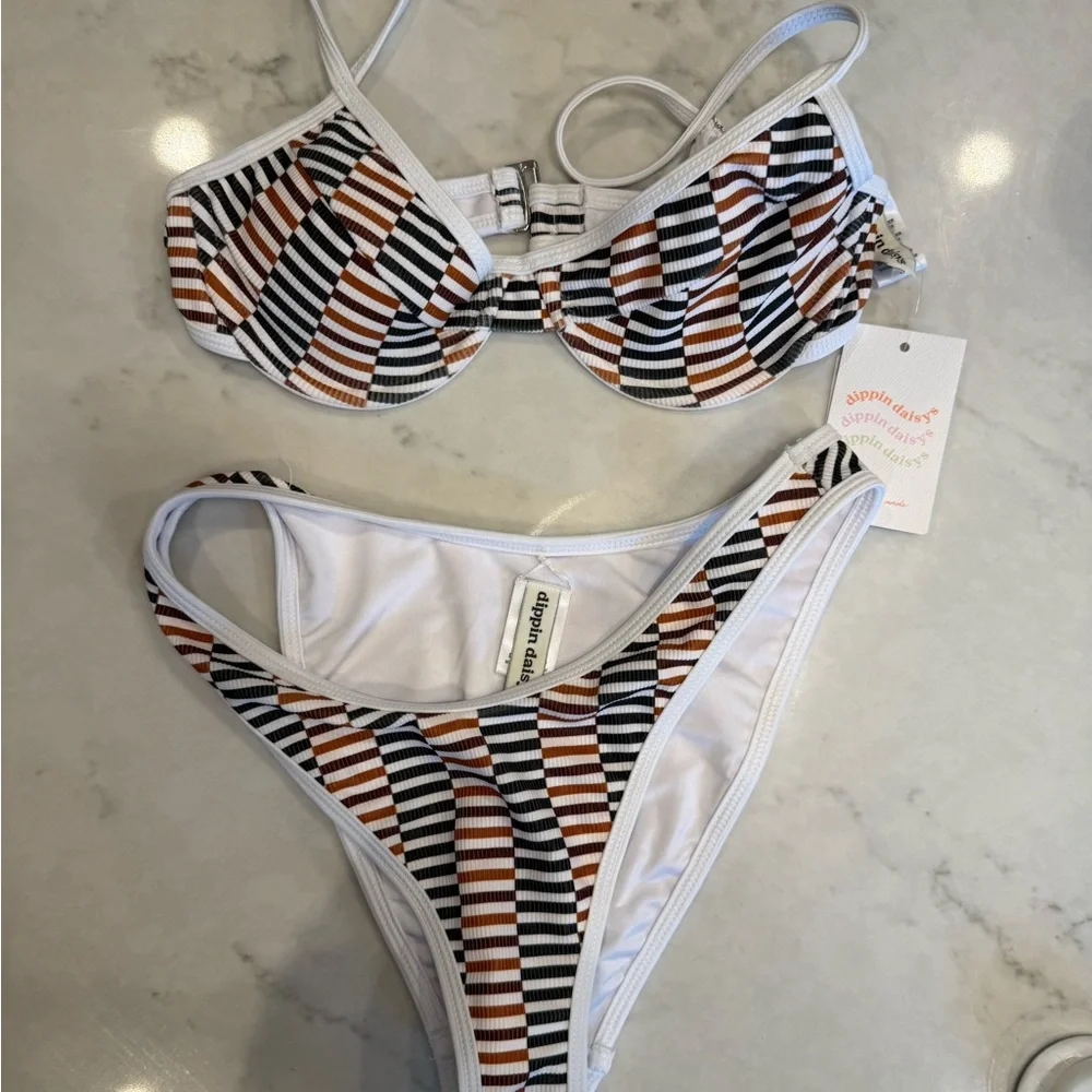 Dippin Daisys bikini set in 'Cola' size S - Picture 2 of 5